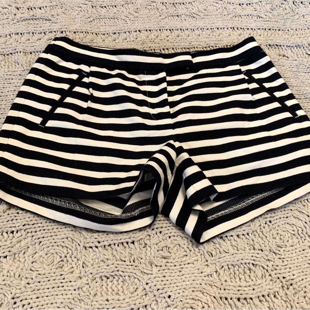 J Crew black and white striped cute shorts size 2